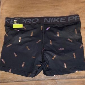 Nike pro tight fit 3” short